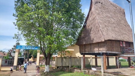 Tây Nguyên n’gŭr răm yan tât ngih samƀŭt