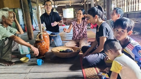 Mơdĭng krếo mơhúa dêi mơngế Jarai