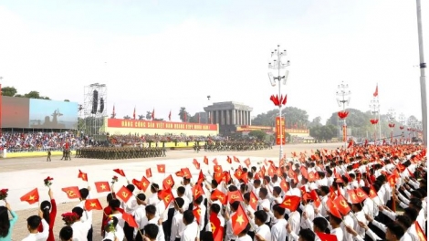 Đơng lam ală lơgar pơyua sră nting bơr gờm chờ 80 nam Sơn tờm dà lơgar Việt Nam