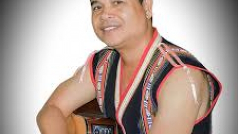 Kuk kông bôr tôk bre mai (Chim bôr tôk gọi em) 