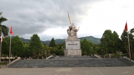 Klei mlih ti krĭng krŭ kdơ̆ng Quảng Ngãi