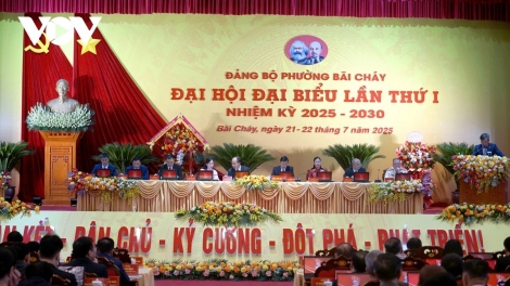 HẾT ĐÂY MỪA CHẮP XẶP BẠI THÌNH CHỈA CHIỀNG ĐẠI HỘI ĐẢNG BẠI CẤP DÚ QUẢNG NINH