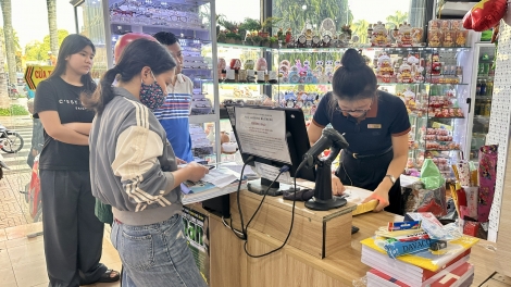 Anôk ba čhĭ mnơ̆ng dhơ̆ng thŭn hriăm mrâo ti Dak Lak