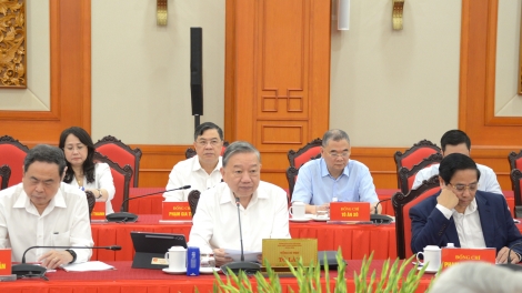 Khu xiâm kal kí pêi cheăng ƀă Khu kăn Đảng ủy Măt trâ̆n Tơnêi têa ƀă mâu khu khâu dêi Tíu xiâm  