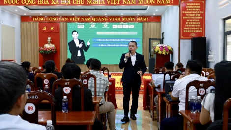 Tiăr nti blău dŏng mrô, nău kan mhe bah công chức  