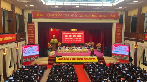 ពត៌មាន​ម៉ោង៦