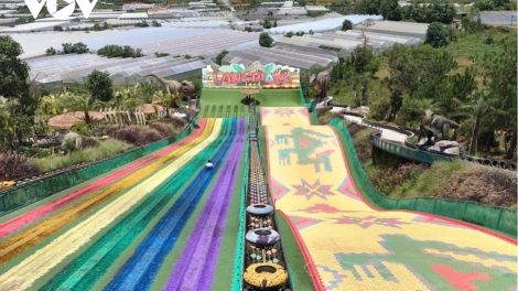 LAM DONG NGAK HAGAIT PIAH PADANG LABIK JIRAH RIVANG HU SIAM LAGAIH?