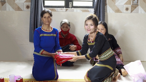 “Têa tôu nôu ngeăm péa pâ” – Rơkong hnê pơchân sap ing nah tung mơjiâng on veăng dêi mơngế Rơteăng