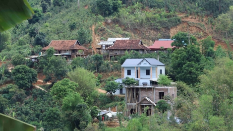 Ngon tô thứ 3 mự 21 căm bườn 10 pì 2025: Chi bộ Cò Phùng tẳng tánh bản na pi nọng phủ Tay hăng mi khặn chăn