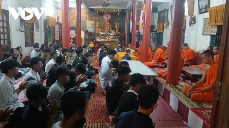 BHAP BINI KHMER JE LAC ILAMO YAU “BINGUK YAVA” DI BANGSA, PATO MEGRU LAC “SARAK NGAK DAHLAU DI NEGAR”