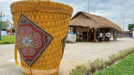 Chương trình phát thanh vằn nghệ, thứ 7 mự 18 căm bườn 10 pì 2025