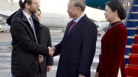 TỔNG BÍ THƯ TÔ LÂM TƯƠC LUM LÊY LIÊN HIỆP VƯƠNG QUỐC ANH LÂNG BẮC IRELAND