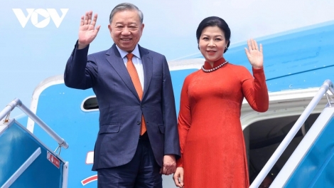 TỔNG BÍ THƯ TÔ LÂM LƯƠT LUM LÊY K’TIÊC K’RUUNG PHẦN LAN