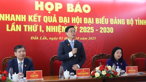 Đắk Lắk: Jang đang Hop akŏm Đảng bộ ‘măng mă I, băt hơdăh 3 tơdrong jang tŏk ‘lơ̆ng 