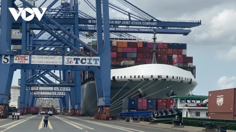 BAN RAYA HO CHI MINH PATAGOK KEIN LAGAIH BAN NGAK MBANG KINH TE TASIK  