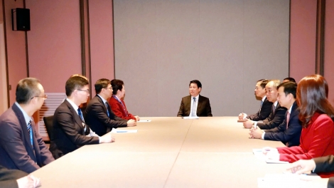 Khua mir sir ơi Lương Cường tŭ jum Khua akŏ pơdong Grup MEBO International