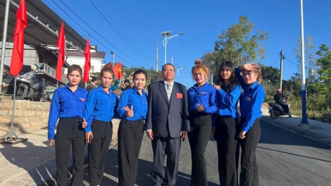 Đảng viên Kơ Să Ha El jơh nùs tài ƀòn lơgar Lạc Dương 