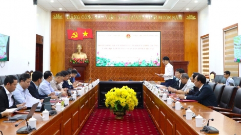 Ngon tô thứ 3 mự 11 căm bườn 11 pì 2025: Cán bộ, đảng viên Sơn La chà van ma tang dự thảo Văn kiện tinh Đại hội đại biểu tênh phén mương tưa thứ 14 khòng Đảng: Xứp tàm pồng chằư họt phổng cuồng lắc cày, phổng bản na, phổng pi nọng chựa nọi côn.