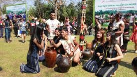 Bơto bơtê cau lòt lơh broă ngài