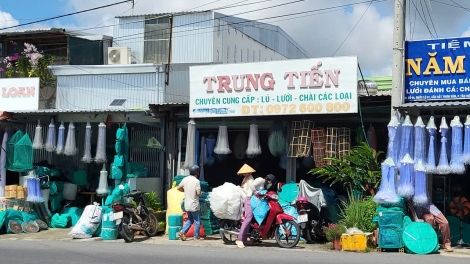 ដំណើររឿងស្ដីពីម៉ាស៊ីនដុំសំណនៅភូមិធ្វើមងធើមរើម។