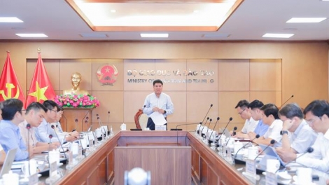 MENTRI PATO MEGRU PEIH DANAK DAK PAKACAH TAMAT THPT DI ANGAOK MAC TINH