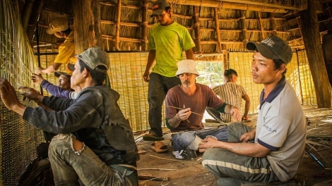 Đơs tàm sơrbŏ bal: Hìu bơnhă gơboh gơbài