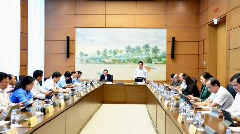 Pro klêi troăng hơlâ hnê hriâm, môi tuăn mơéa hriâm tung lâp tơnêi têa