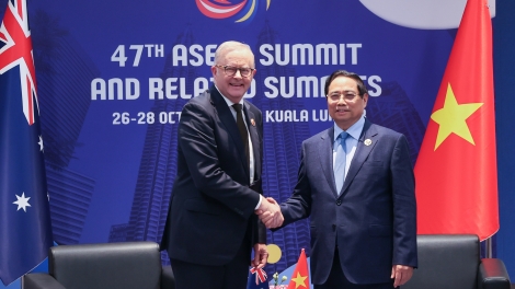 Khua knŭk kna Phạm Minh Chính bi tuôm hŏng Khua knŭk kna Australia leh anăn Russia 