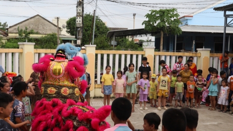 Tây Nguyên – Tiah đah jum tàm gùl lơgar cèng Trung thu tus mờ kơnòm dềt tiah kal ke