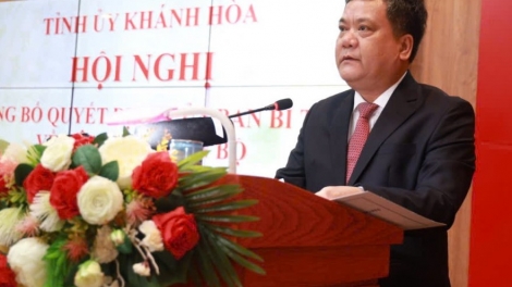 Ơi Trần Phong ngă Khua Jơnum min mơnuih ƀôn sang tơring čar Khánh Hòa