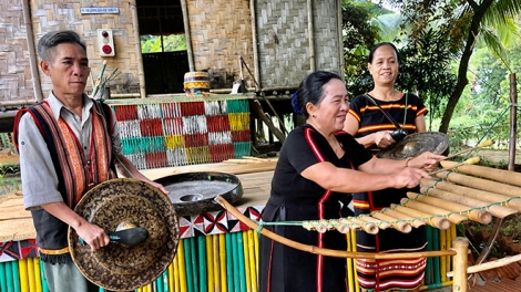 Mơhnhôk kuăn cháu hriâm i rơkê vâ ai cheăng pêi