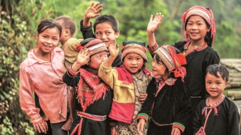 BẠI THẮN MAI NGÒI CHỈN TẺO BẠI DÂN TỘC NHẰNG KHỎ, NHẰNG BẠI DƯỞNG KHỎ TAN MÌ