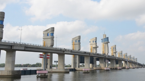 ពត៌មាន​ម៉ោង១៥