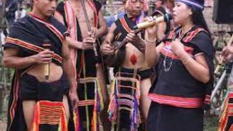 Mŏ nhŏ kơ oh (Chị nhớ em)