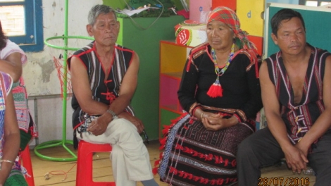 Tăm mnglăp ndrel rdâk njêng nau rêh mhe