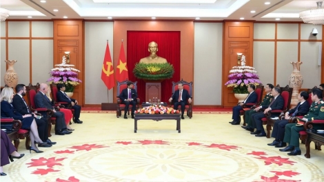 Pôa Tô Lâm - Kăn xiâm pơkuâ hnê ngăn Đảng tơdah Phŏ Ngế pro xiâm hnê ngăn tơnêi têa, Ngế xiâm pơkuâ ngăn lêng Slovakia  