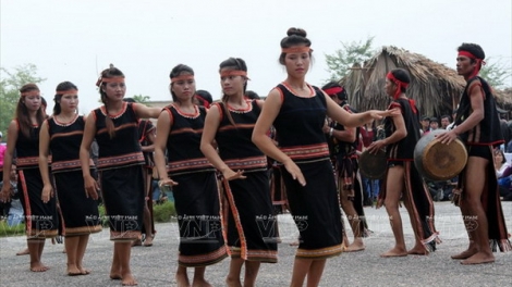 Đơs tàm tơrbŏ bal jơnau kờñ gơboh