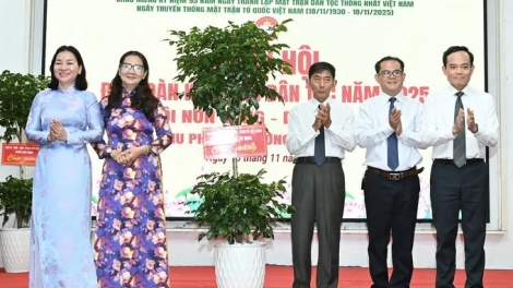 BI THU BAN UY BAN RAYA HO CHI MINH TRẦN LƯU QUANG HU MBAOK DI HAREI JUM PATAOM GAUK TAONG ABIH BANGSA DI PHUONG BÌNH THẠNH