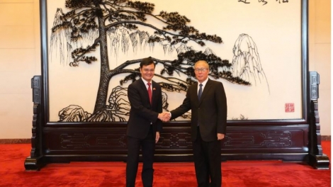 Khua gĭt gai China drông êpul bi ala gưl dlông êpul bruă êdam êra cộng sản Hồ Chí Minh 