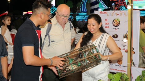 ខេត្តកាម៉ាវស័ក្តិសមជាអាណាចក្រក្តាមរបស់វៀតណាម 