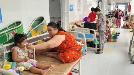 ស្ថានការណ៍ជម្ងឺគ្រុនឈាមនៅមន្ទីរពេទ្យកុមារកឹងធើ