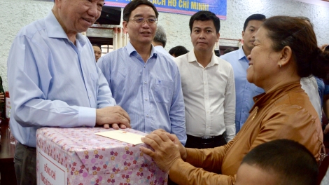 ពត៌មាន ម៉ោង ១៥