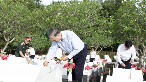 ពត៌មាន​ម៉ោង៦