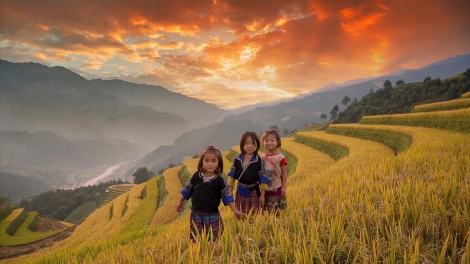 PAZUM 3 XA NAY BH’RỢ CR’NOỌ CR’NIÊNG ÂNG K’TIÊC K’RUUNG ĐOỌNG T’ĐUI ĐOỌNG, K’RONG C’RƠ HA ĐHANUÔR COH ZR’LỤ ĐHANUÔR ACOON COH LÂNG DA DING K’COONG