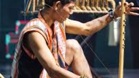 Čŏk kơ đai kăm thơ̆ng (Tiếc cho Đai Kăm Thơng)