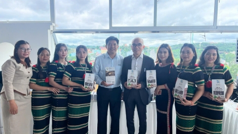 Nàng tờm macca bơtàu tơngguh kơnhăp jŏ Tây Nguyên