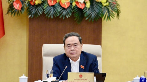 Tơdroăng pơkâ tơnêi têa mơdêk ki rơkê tung hnê hriâm ƀă hnê mơjiâng tuăn ngoâ rơkê kal ai troăng ngăn xŏn