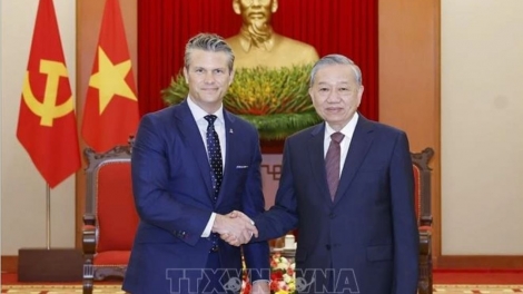 Tổng Ƀí thư ồng Tô Lâm wă Ƀộ trưởng Ƀộ Tam lơh lơgar Mỹ ồng Pete Hegseth 