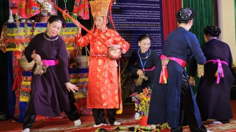 CHƯƠNG TRÌNH KHAY HENG TÀY - NÙNG  (Thứ Hai, vằn xo 8/12/2025