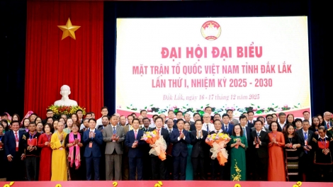 Dak Lak mđĭ lar bruă klam bi hgŭm mguôp mơ̆ng bruă Mặt trận čar kwar